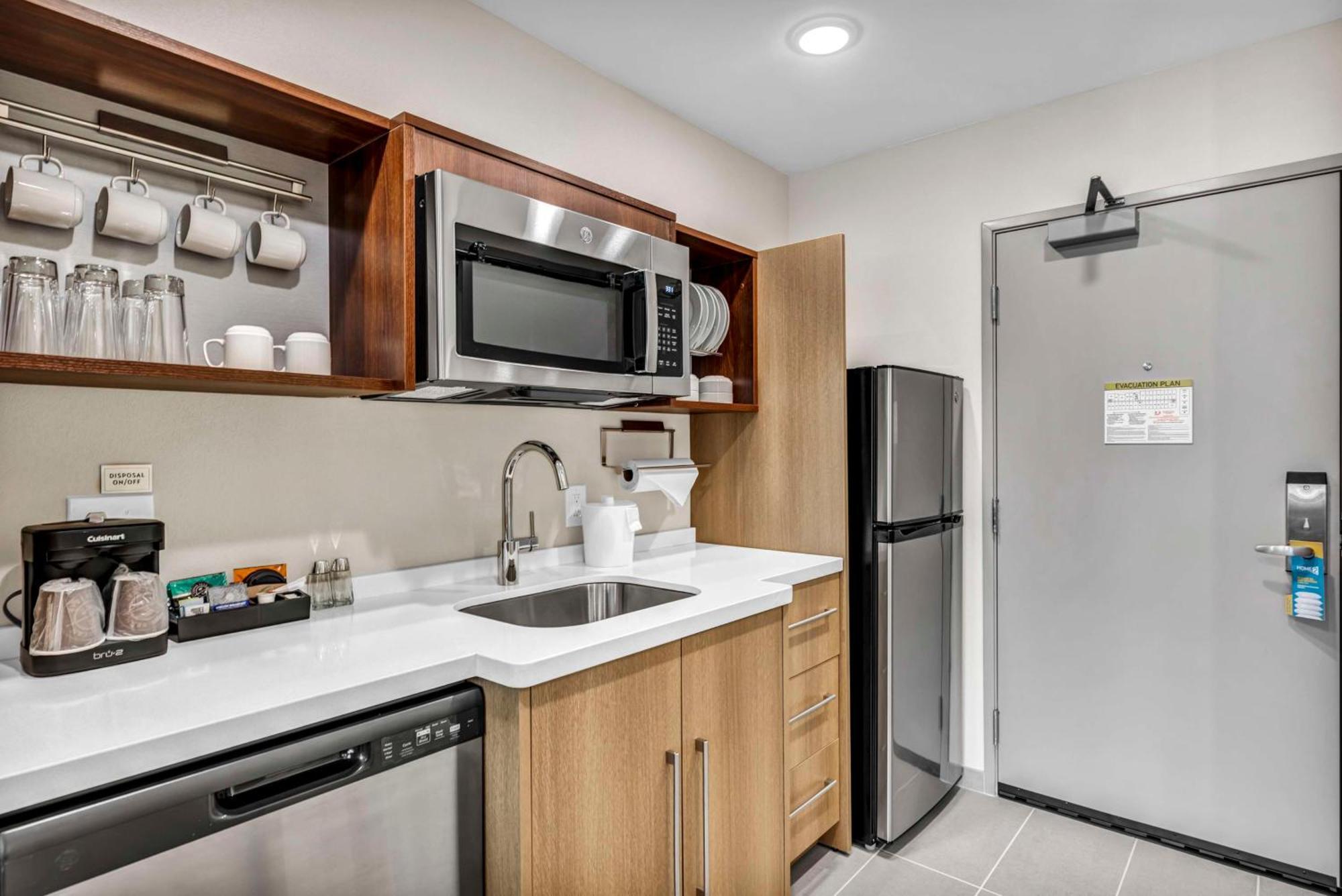Home2 Suites By Hilton Raleigh West Lenovo Center Exterior photo